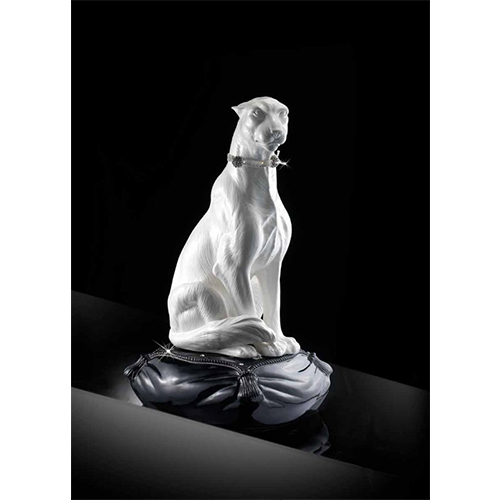 Большой леопард с ошейником Swarovski и подушкой Swarovski